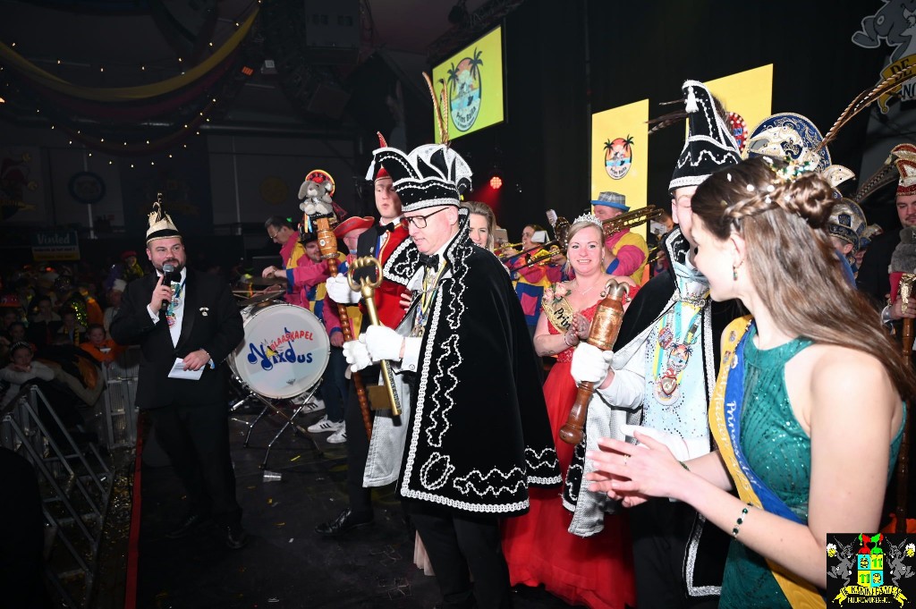 ../Images/Prijsuitreiking grote optocht 2026 005.jpg